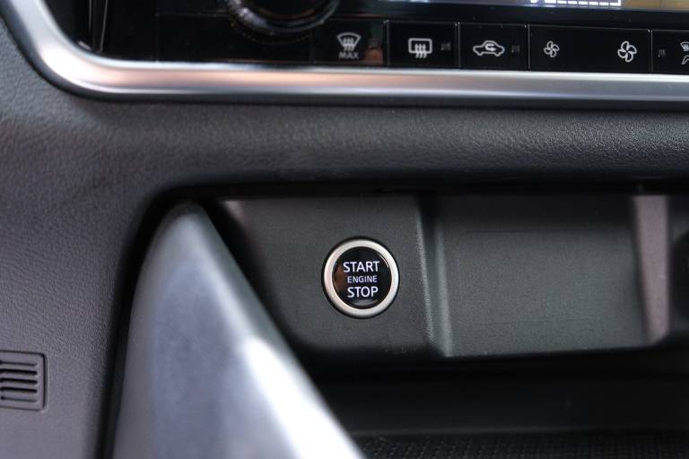 NISSAN Qashqai 29