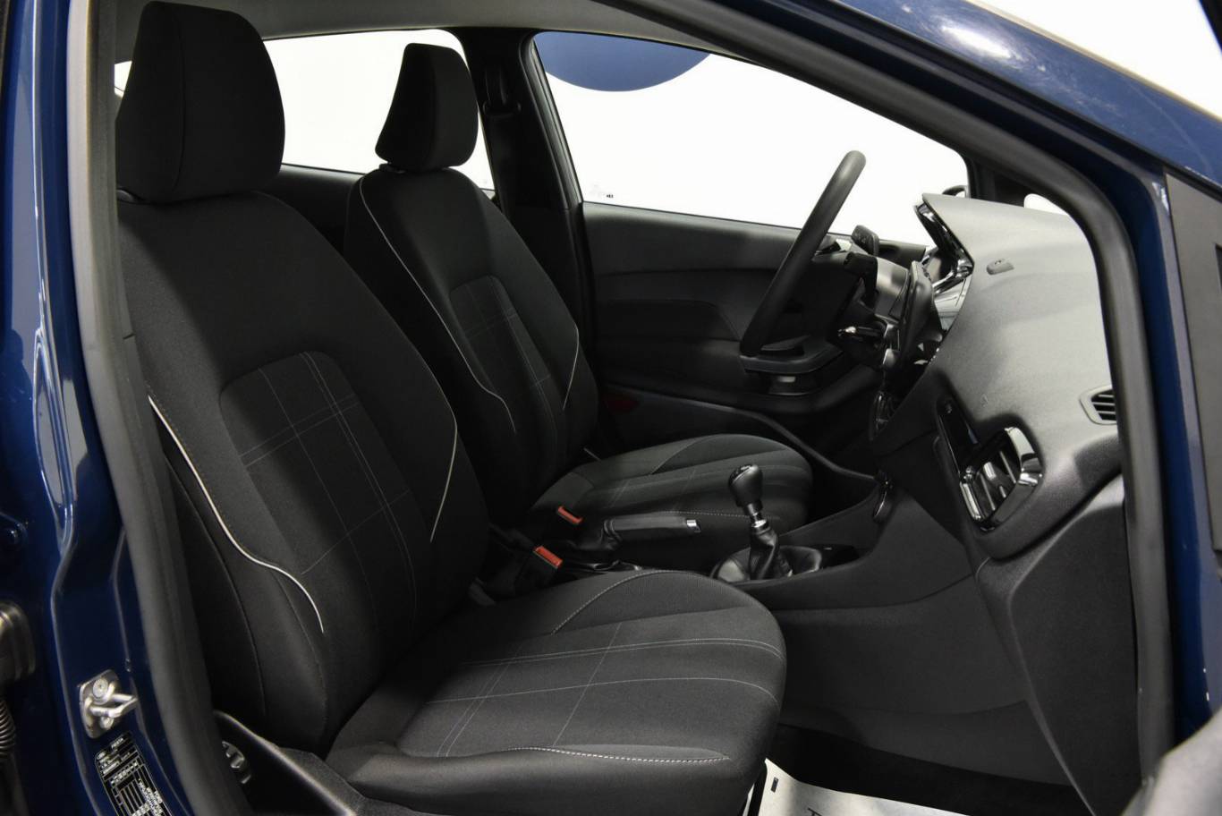 FORD Fiesta 21