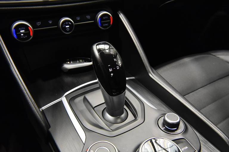 ALFA ROMEO Giulia 10
