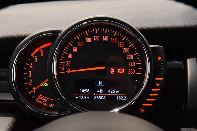 MINI Cooper D 21