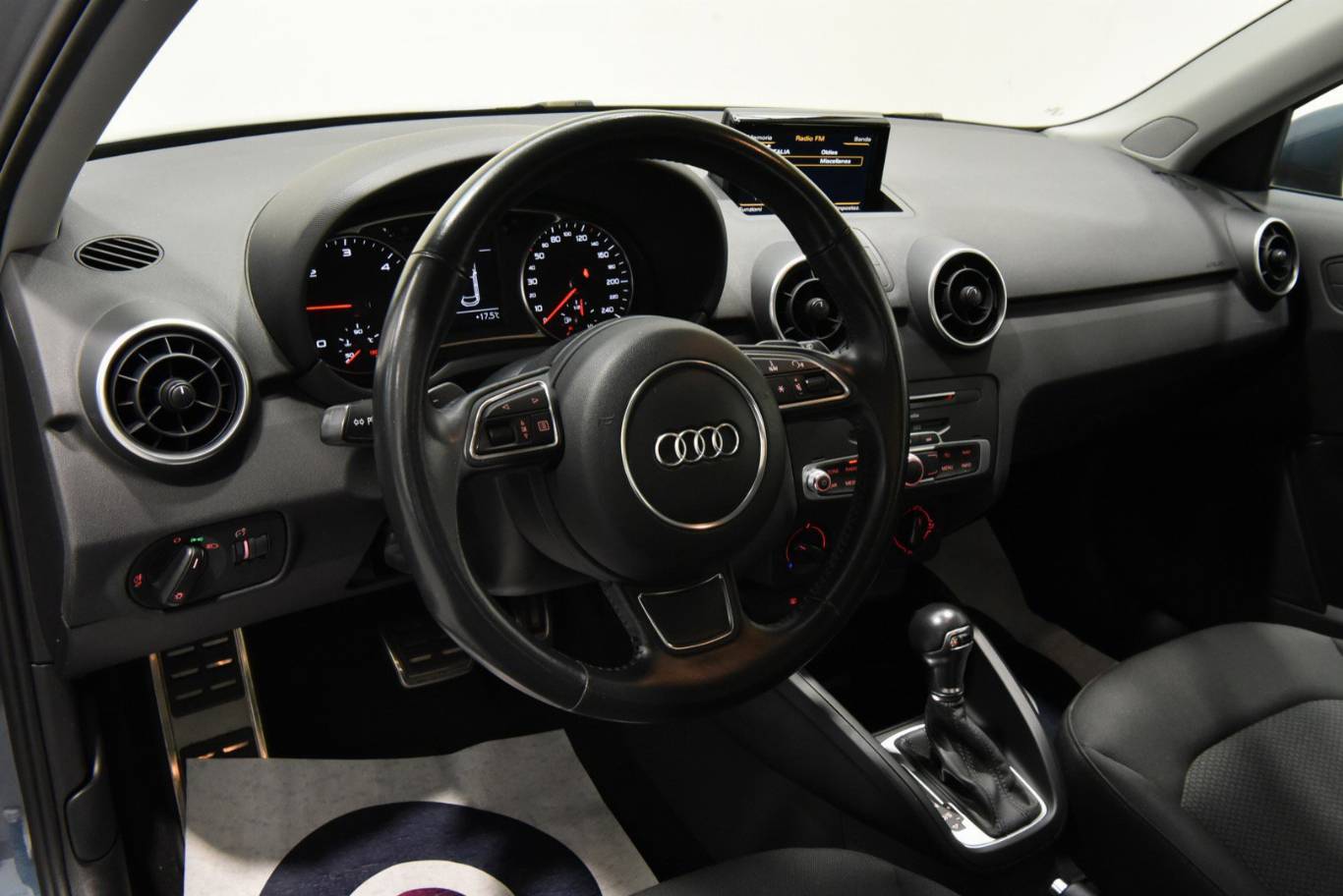 AUDI A1 3