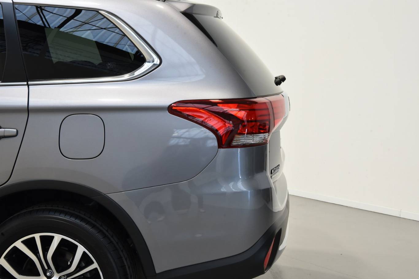 MITSUBISHI Outlander 39