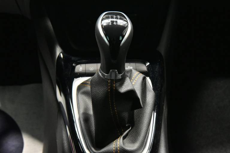OPEL Crossland X 10