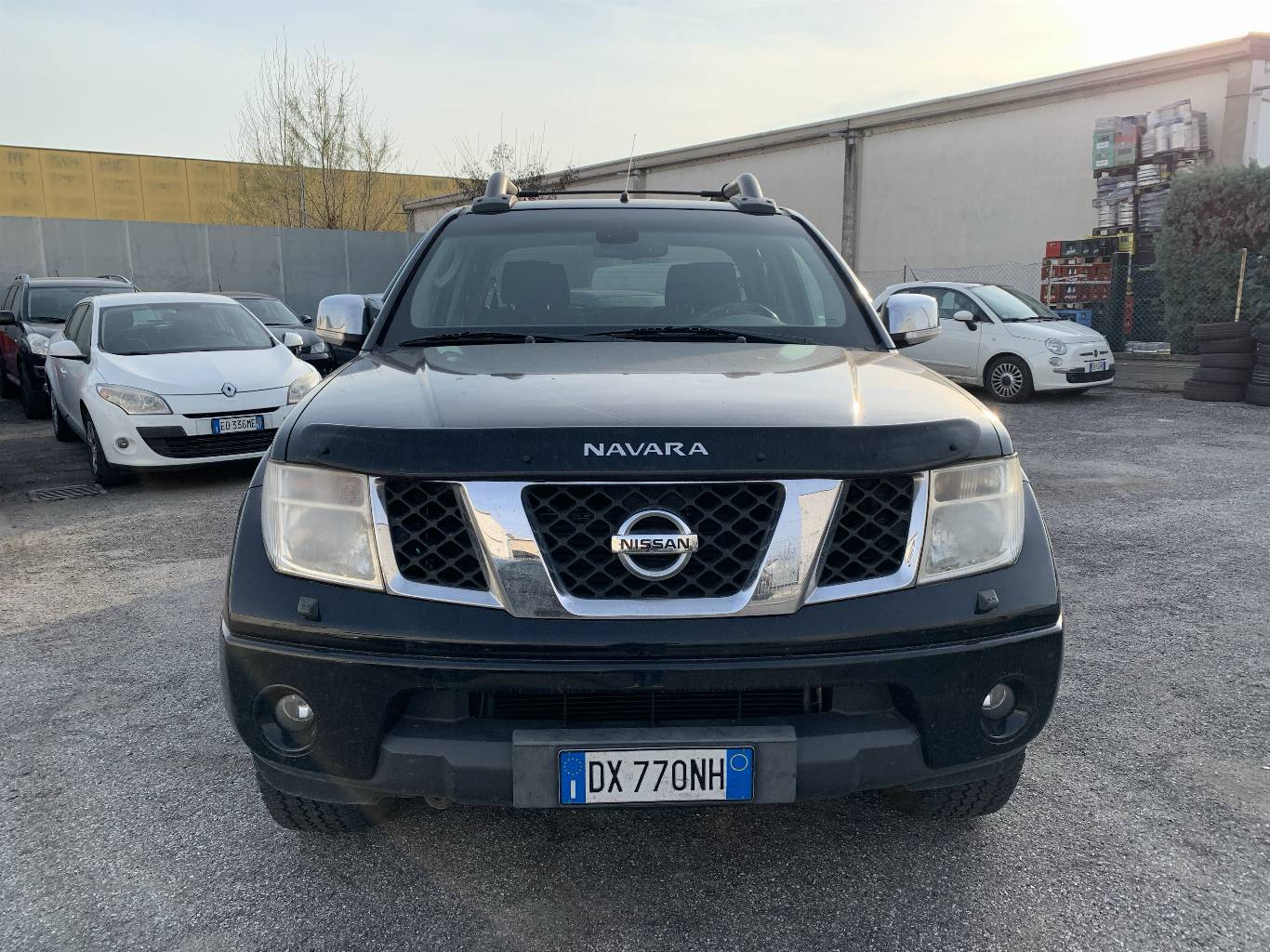 NISSAN Navara 2