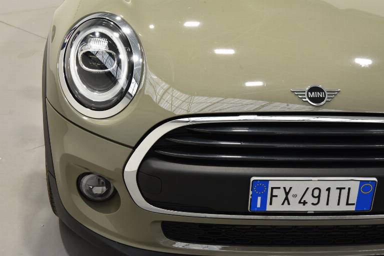 MINI One 17