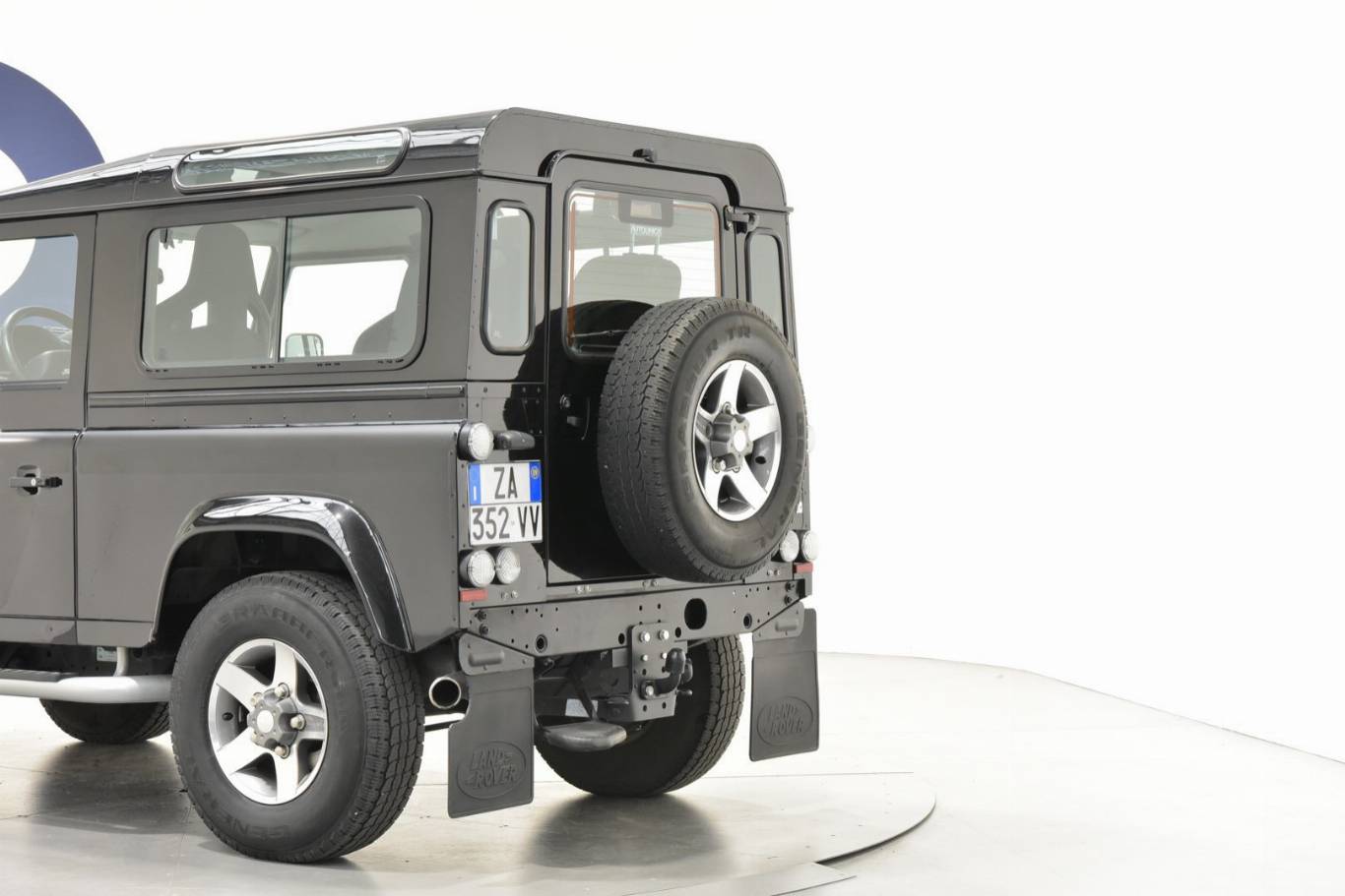 LAND ROVER Defender 39