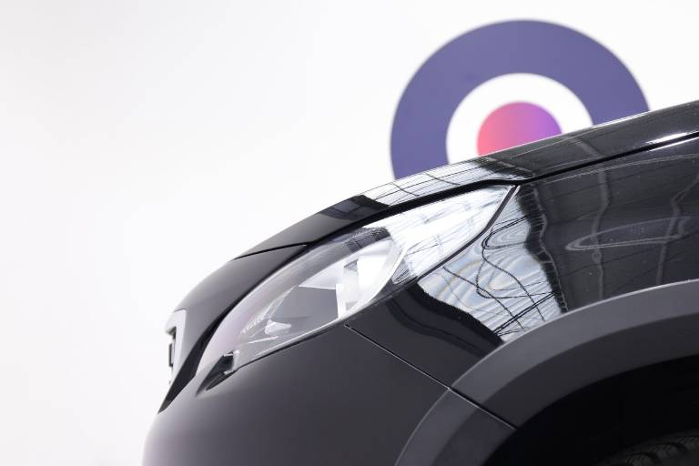 PEUGEOT 2008 18
