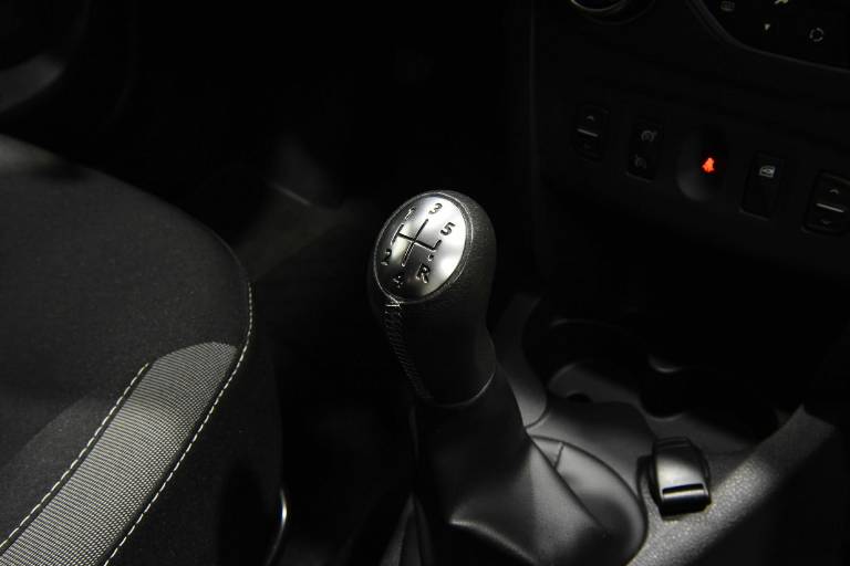 DACIA Sandero 19