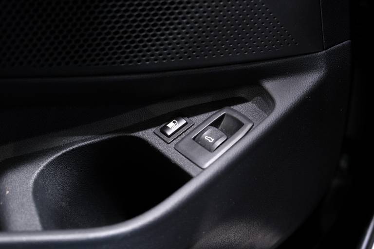 BMW 320 34