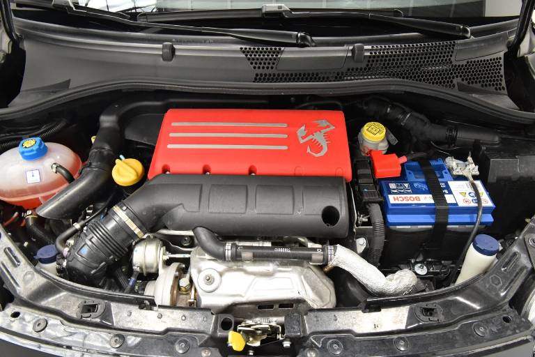 ABARTH 595C 37