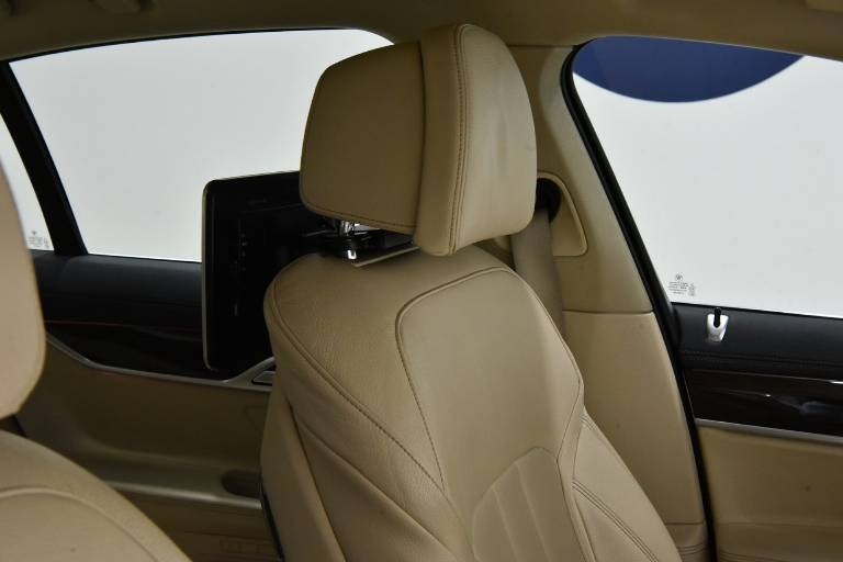 BMW 730 44