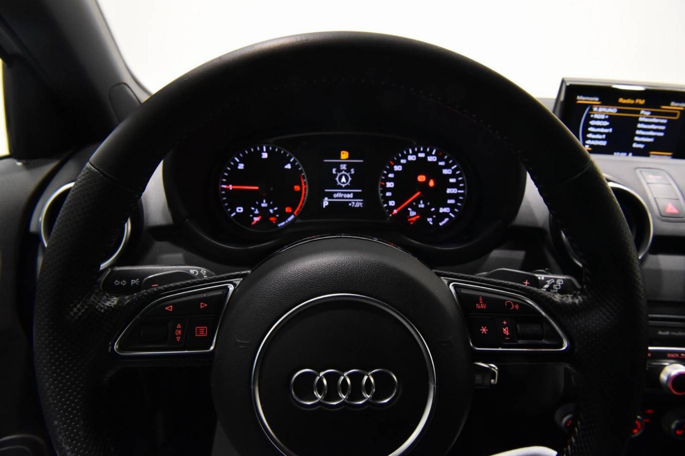 AUDI A1 9
