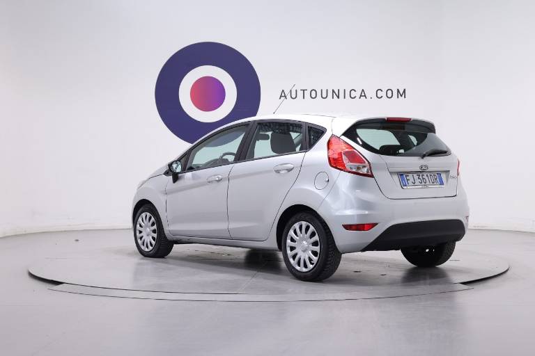 FORD Fiesta 17