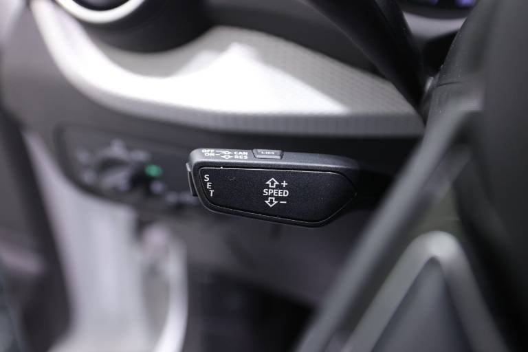 AUDI Q2 23