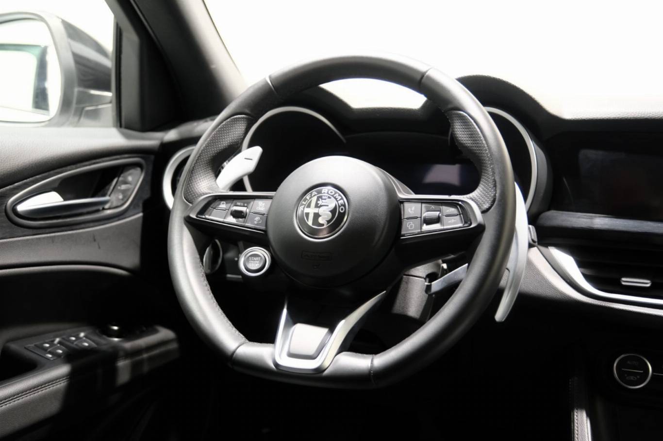 ALFA ROMEO Stelvio 36