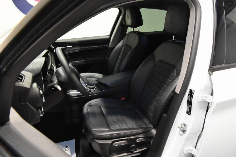 ALFA ROMEO Stelvio 4