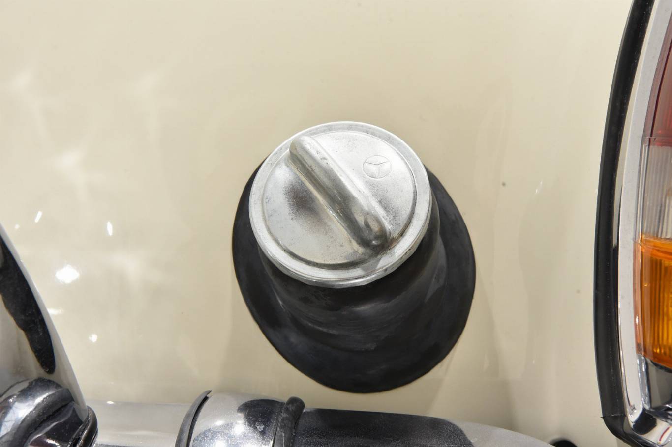 MERCEDES-BENZ 190 50