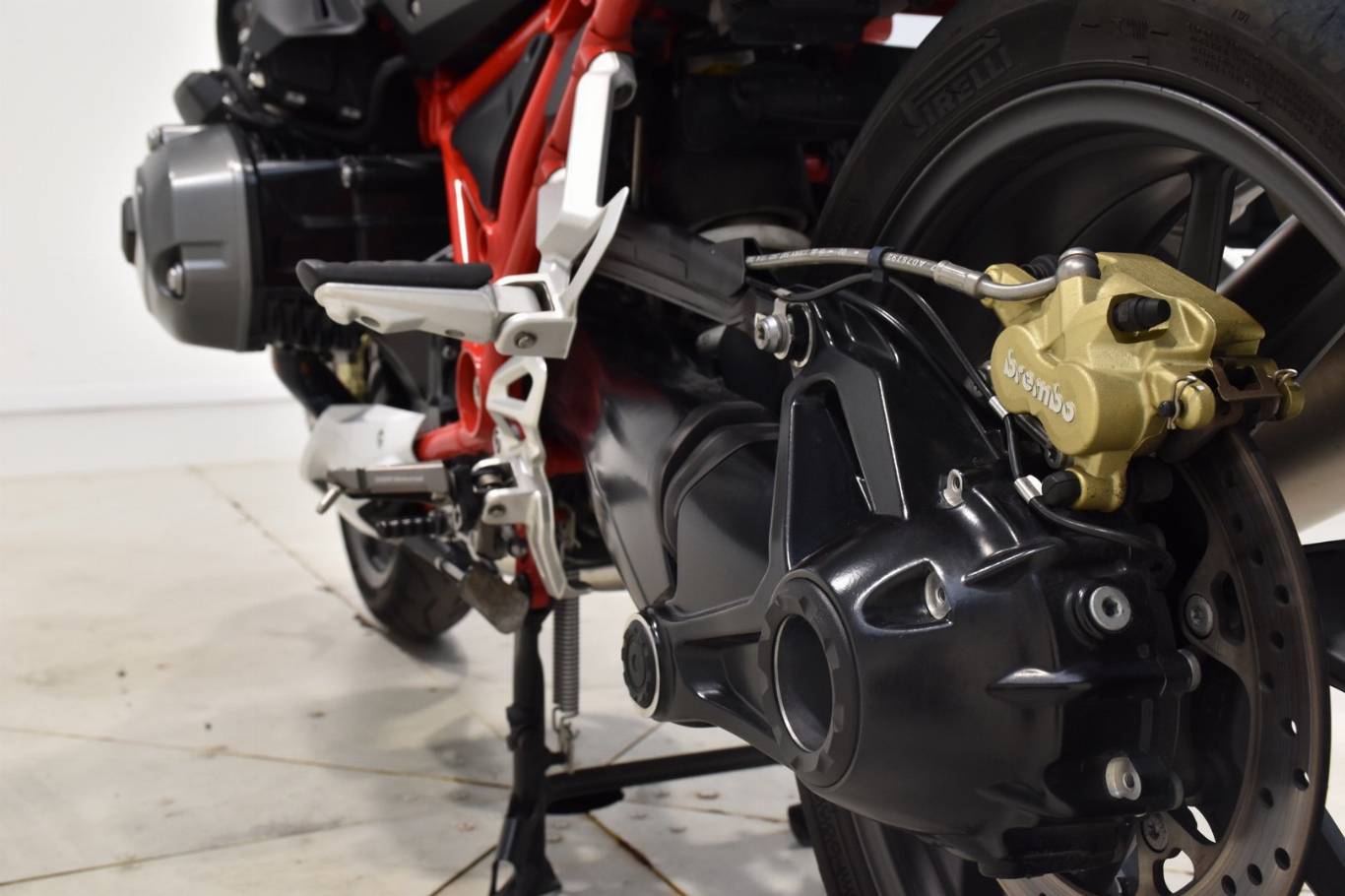 BMW R 1200 R 32
