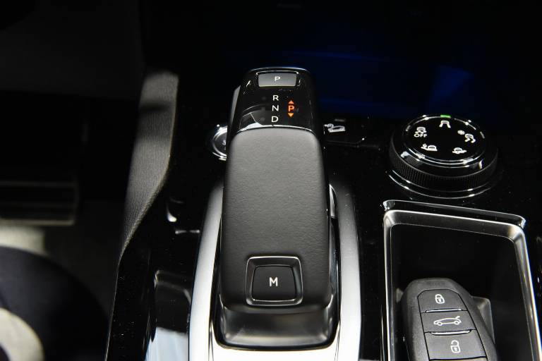 PEUGEOT 5008 11