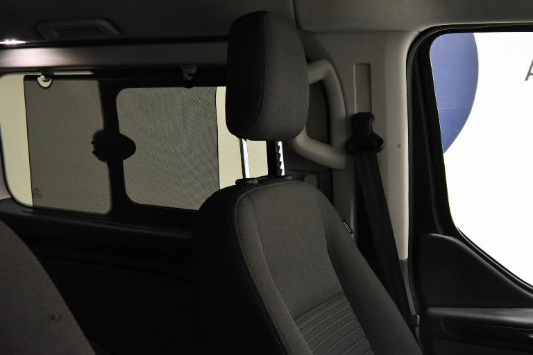 FORD Tourneo Custom 19