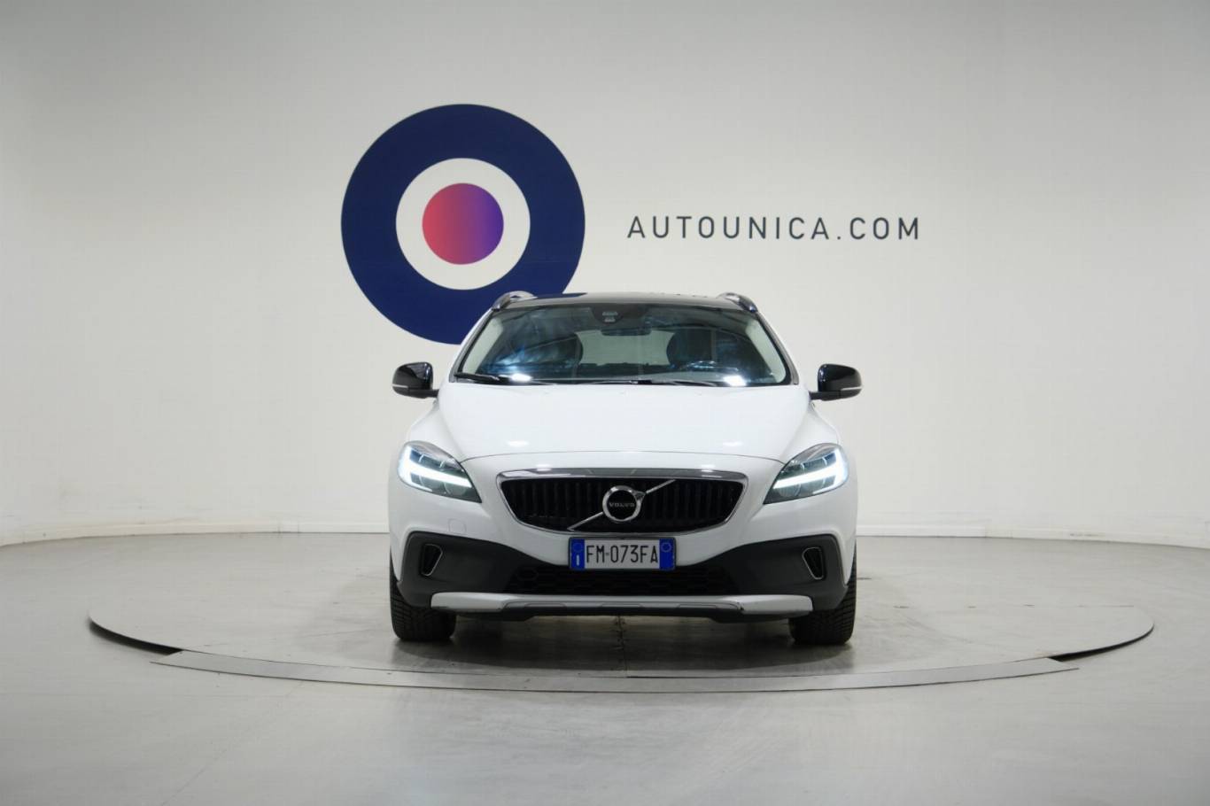 VOLVO V40 Cross Country 2