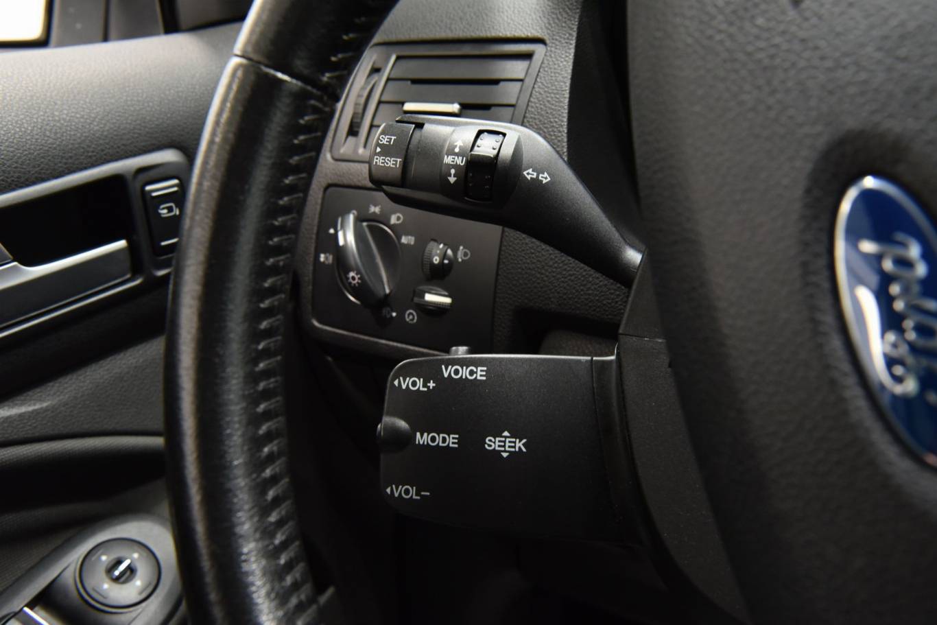 FORD Kuga 41