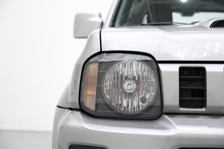 SUZUKI Jimny 13