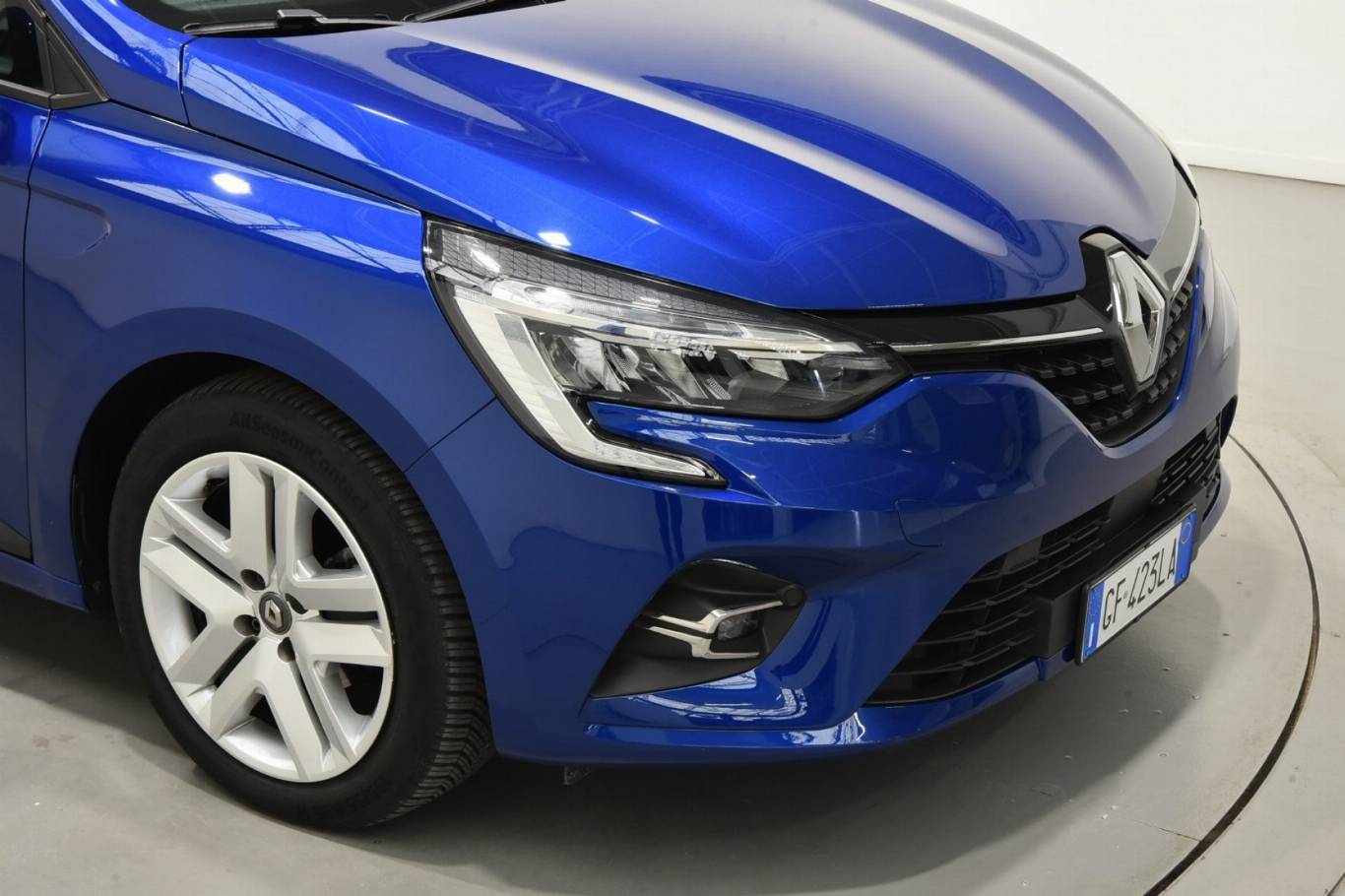 RENAULT Clio 36