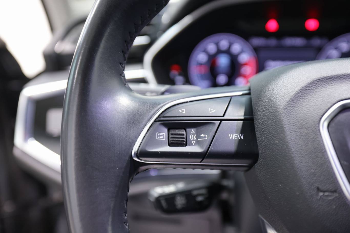AUDI Q3 21