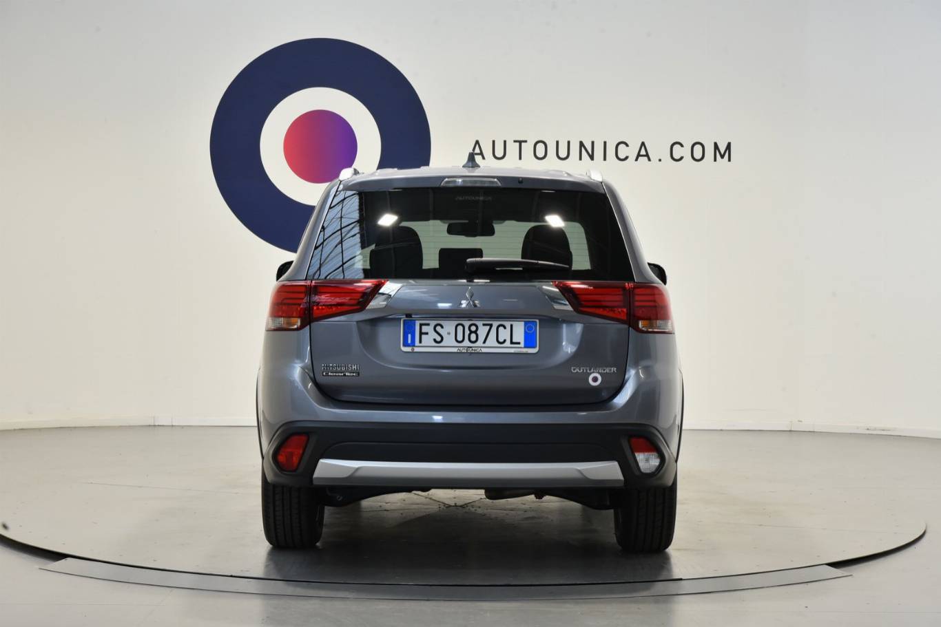 MITSUBISHI Outlander 6