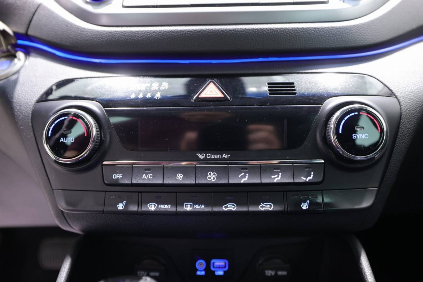 HYUNDAI Tucson 26