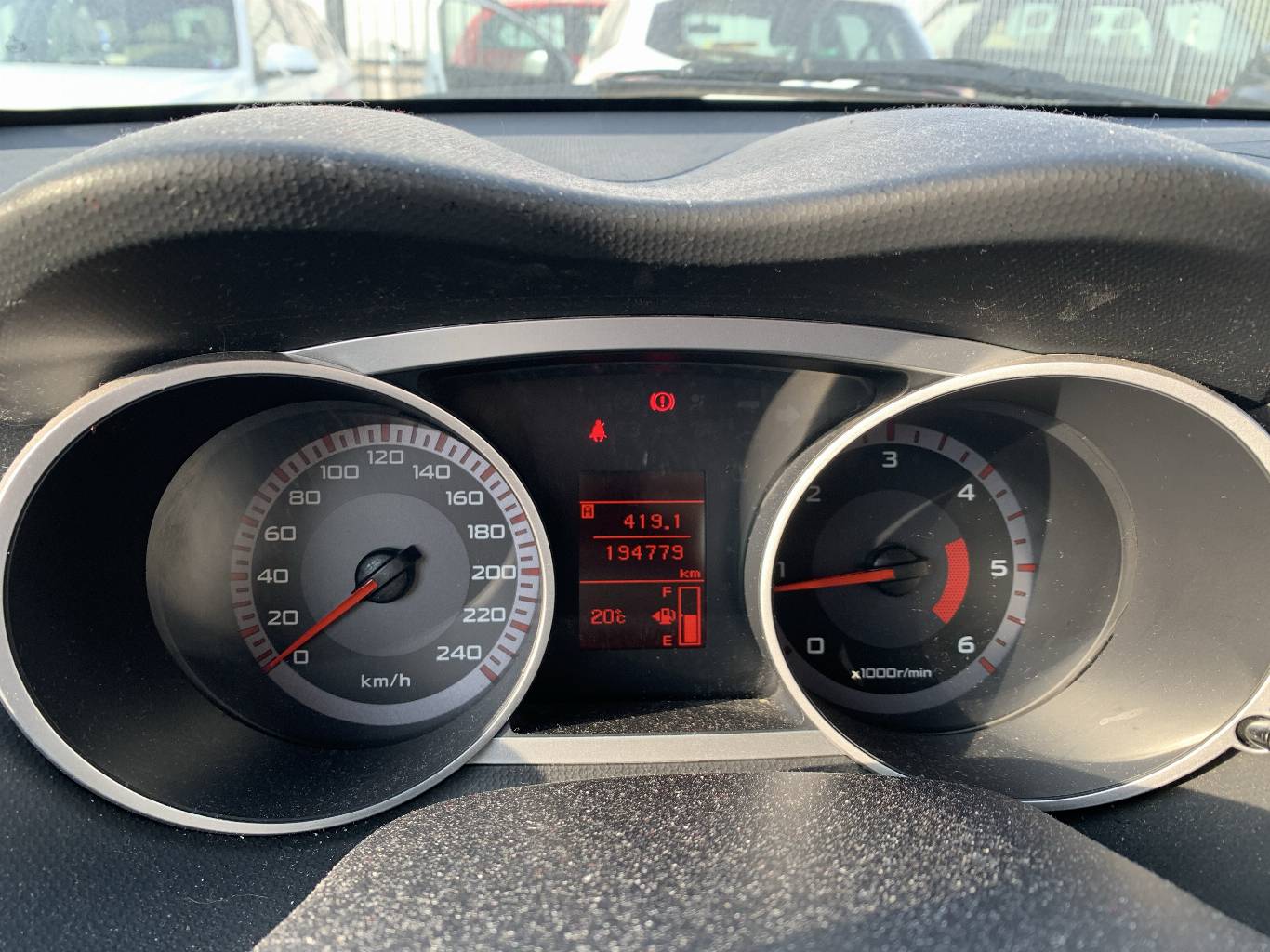 CITROEN C-Crosser 10