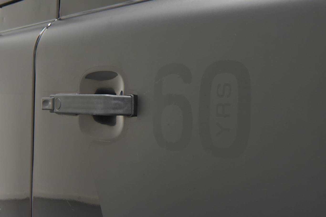 LAND ROVER Defender 68