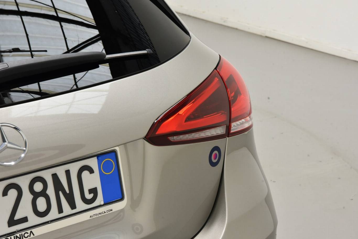 MERCEDES-BENZ A 250 52