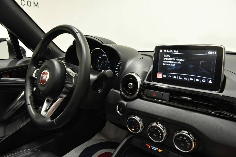 FIAT 124 Spider 31
