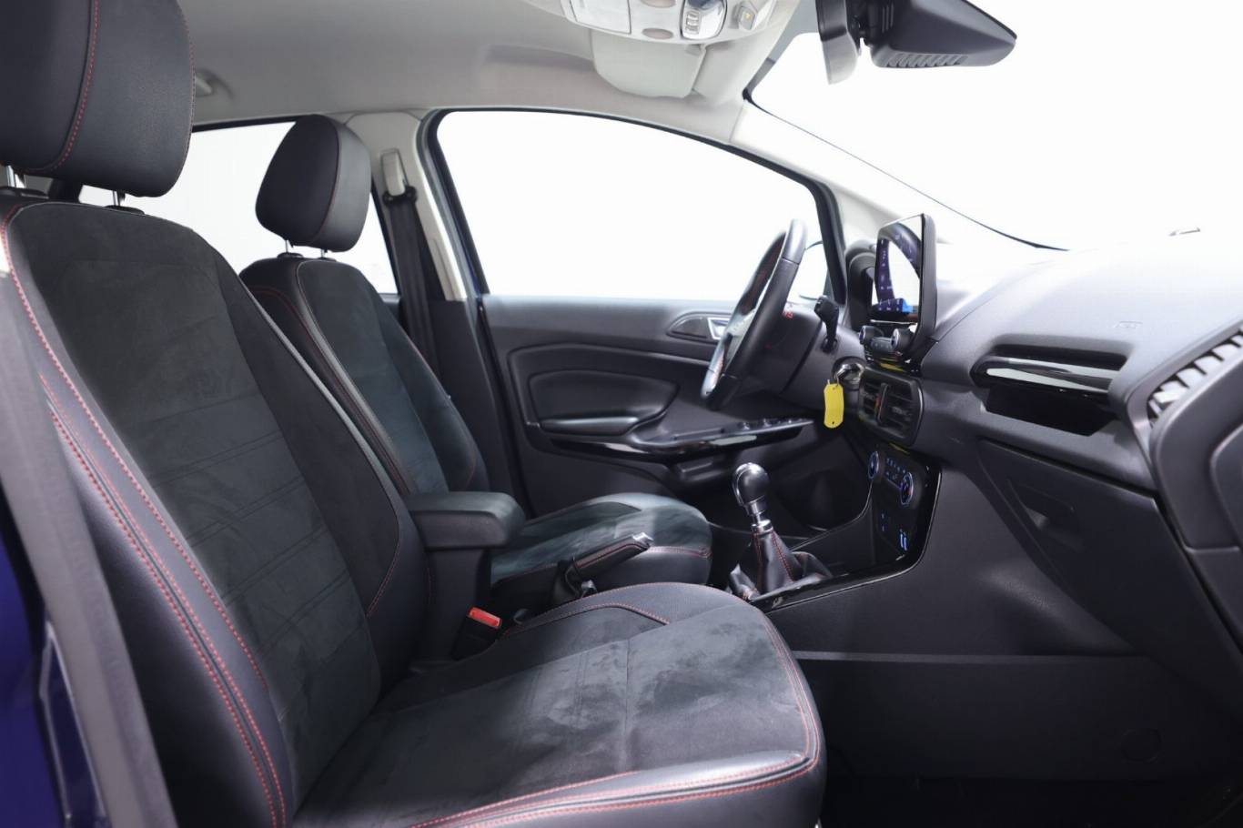 FORD EcoSport 34