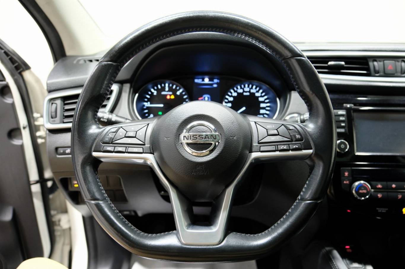 NISSAN Qashqai 8