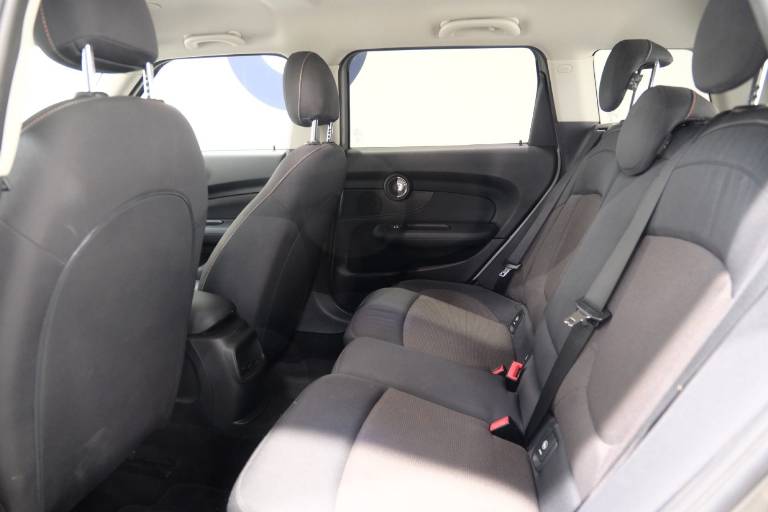 MINI Cooper Clubman 41