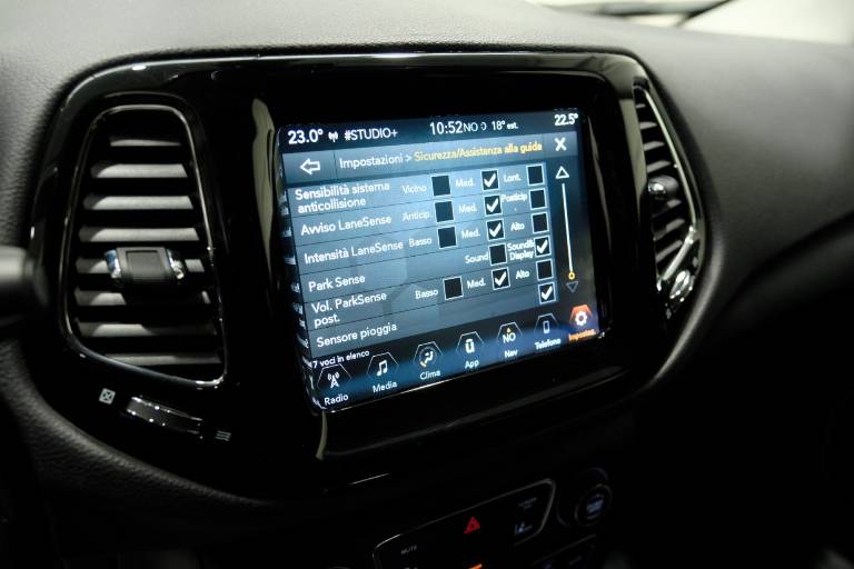 JEEP Compass 35