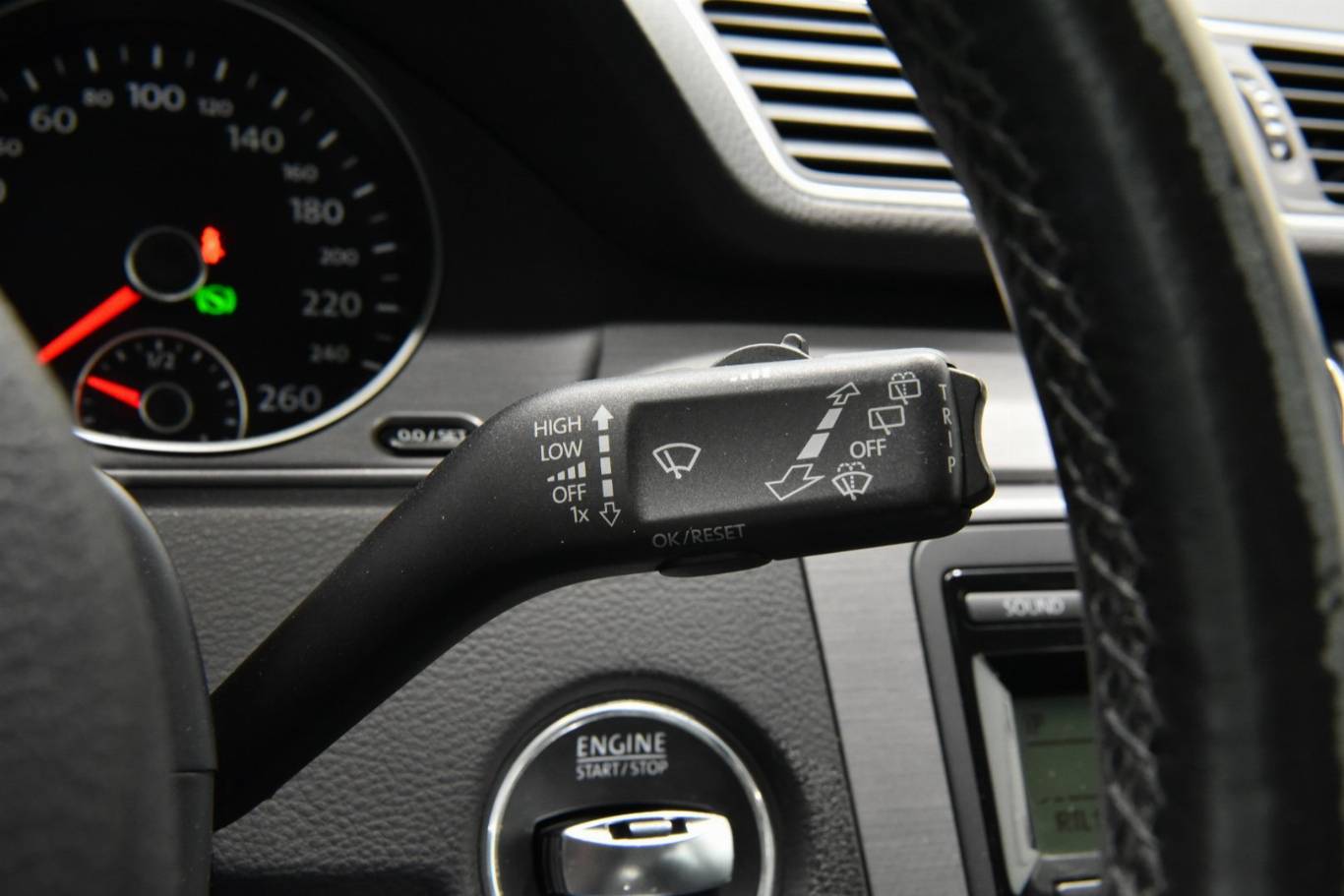 VOLKSWAGEN Passat 27