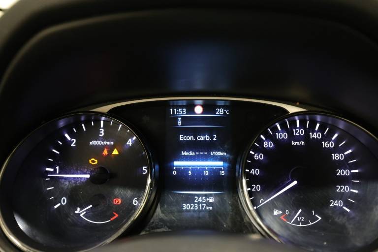 NISSAN X-Trail 8
