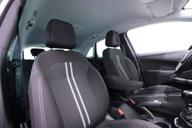 OPEL Crossland 41