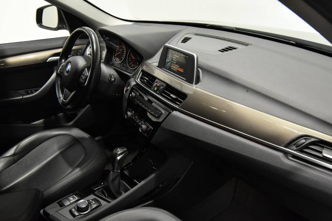 BMW X1 41