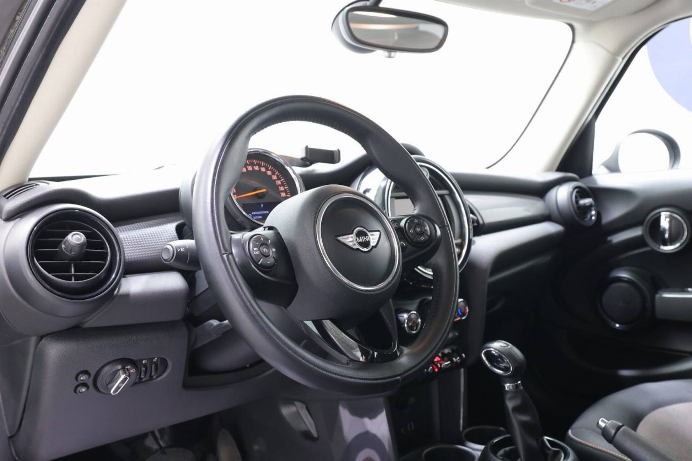 MINI Cooper 5