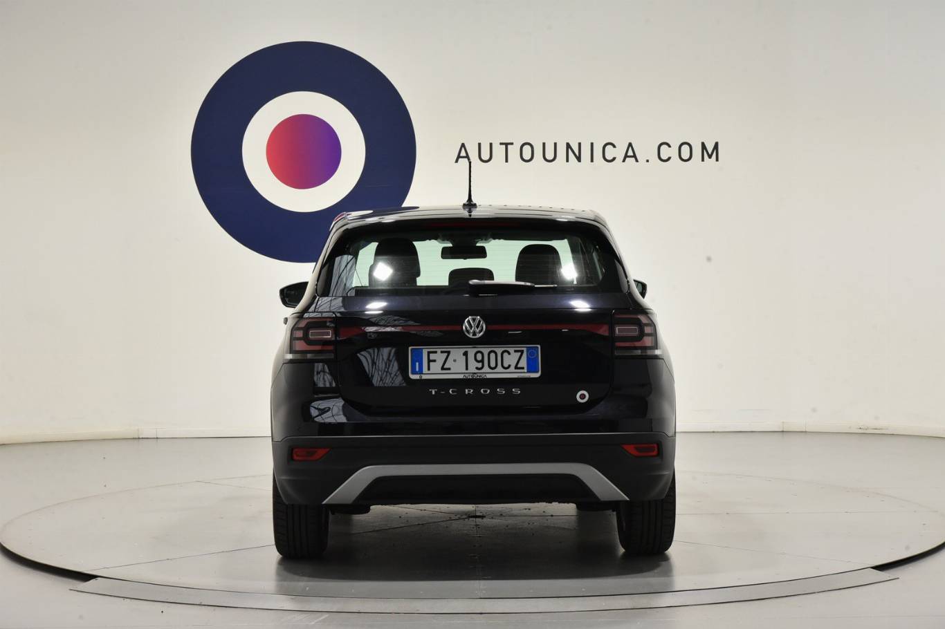 VOLKSWAGEN T-Cross 6