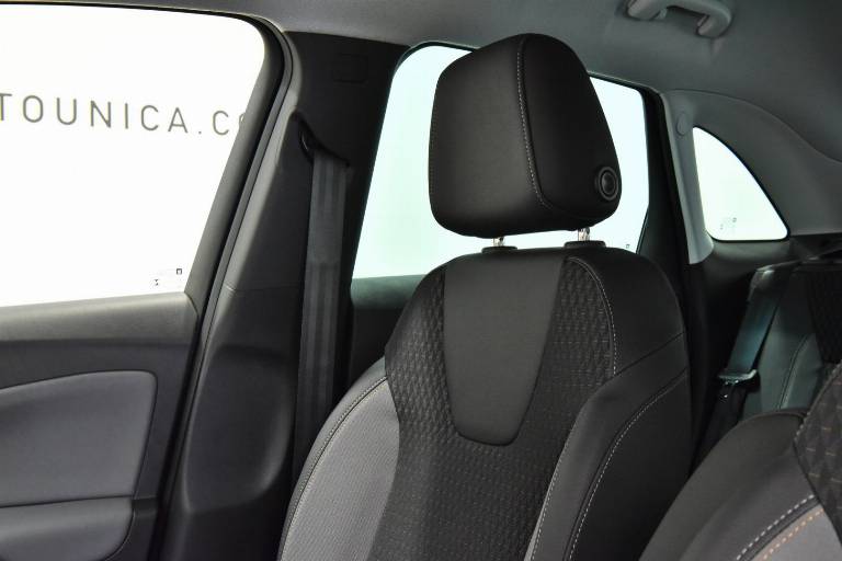 OPEL Crossland X 47