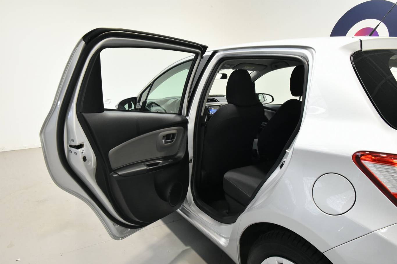 TOYOTA Yaris 42