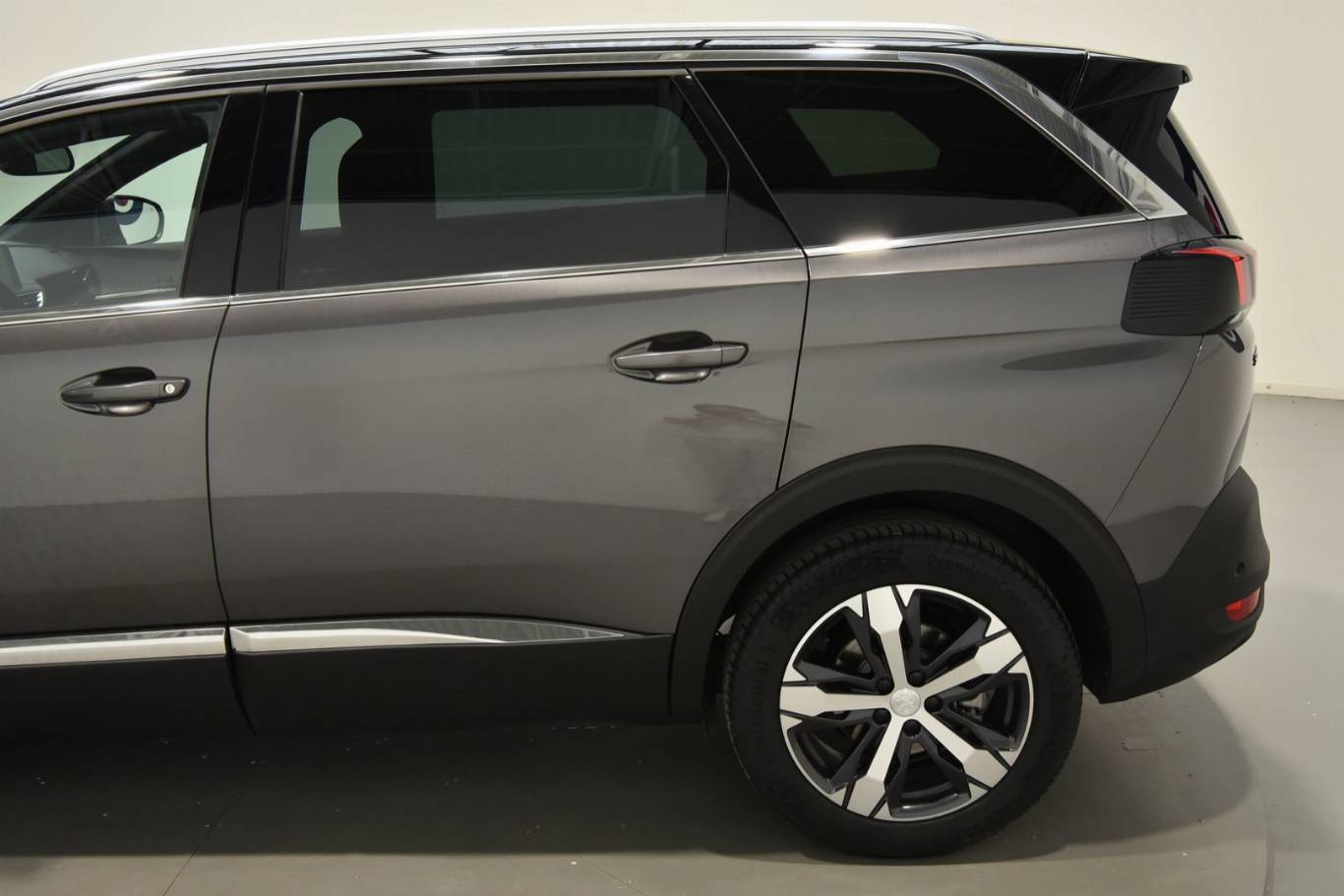 PEUGEOT 5008 61