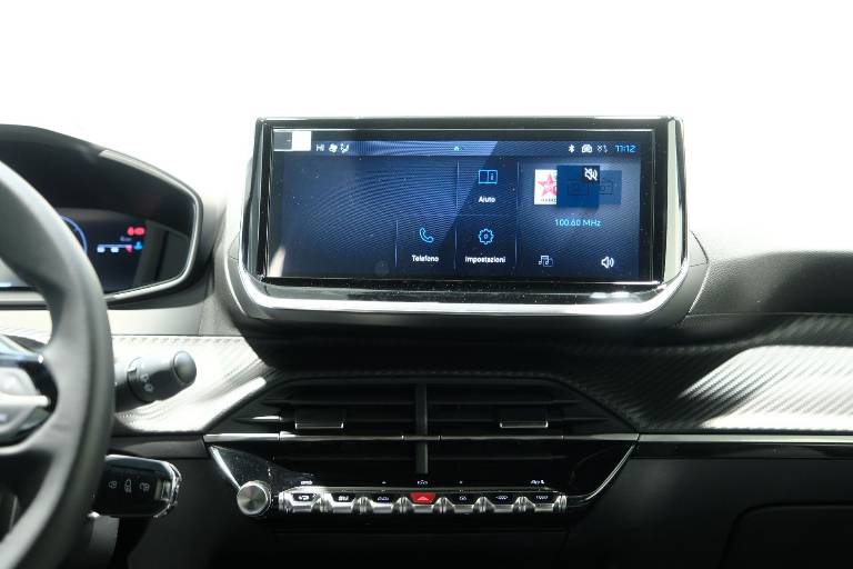 PEUGEOT 2008 44