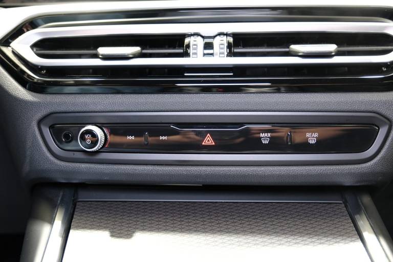 BMW 320 34